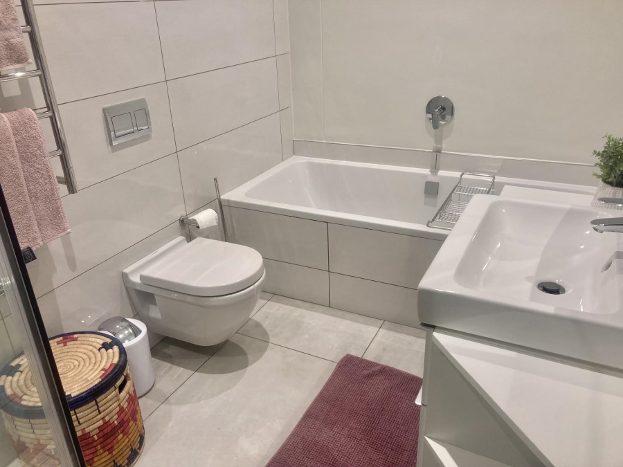 To Let 2 Bedroom Property for Rent in Rondebosch Western Cape